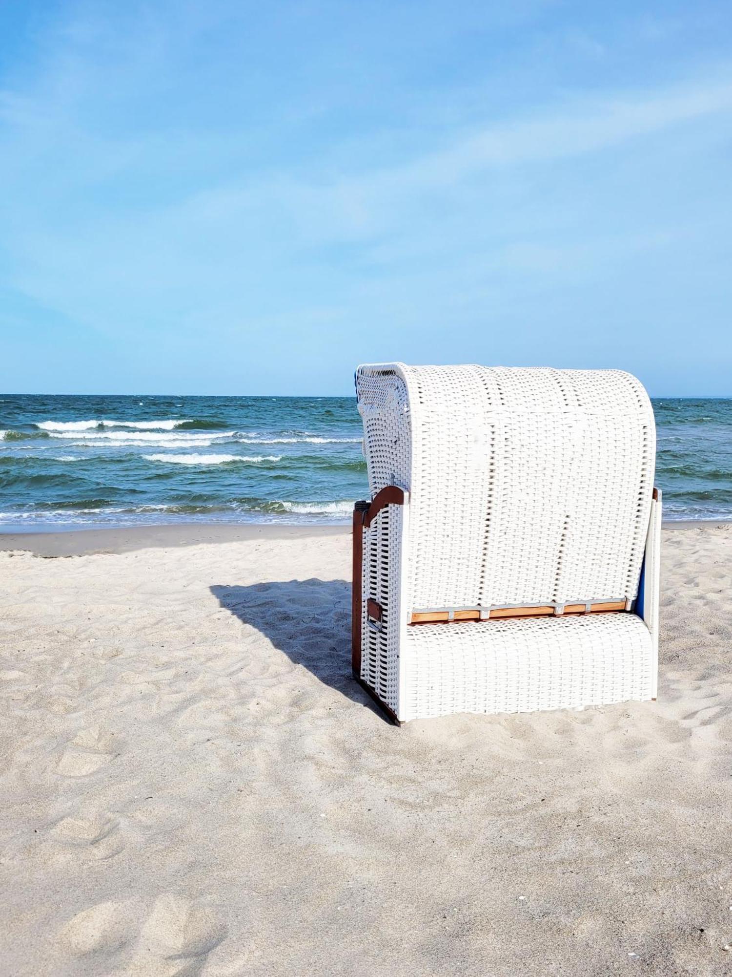 Hochwertige Ferienwohnung Mit Sonnenterrasse & Gartenblick, Nur Wenige Gehminuten Zum Strand Scharbeutz Εξωτερικό φωτογραφία